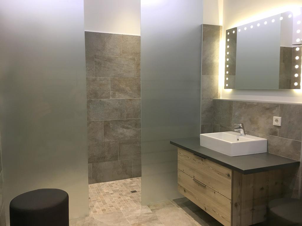 Aparthotel Backstage Куфщайн Екстериор снимка